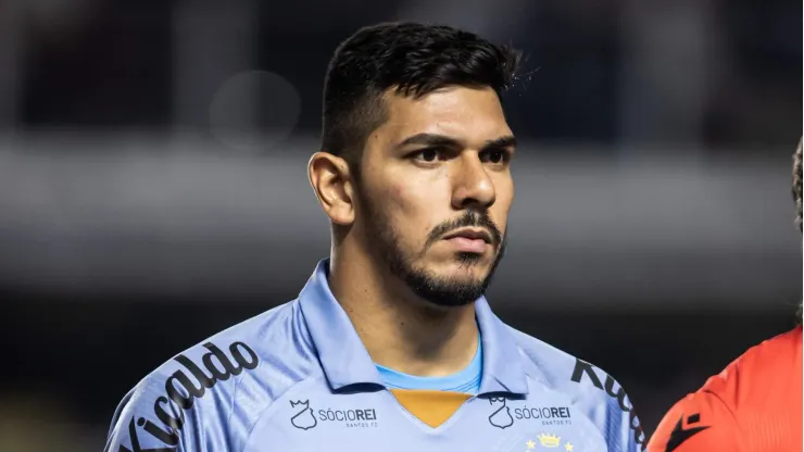 SP - SANTOS - 20/05/2023 - BRASILEIRO A 2023, SANTOS X PALMEIRAS - Joao Paulo jogador do Santos durante partida contra o Palmeiras no estadio Vila Belmiro pelo campeonato BRASILEIRO A 2023. Foto: Abner Dourado/AGIF
