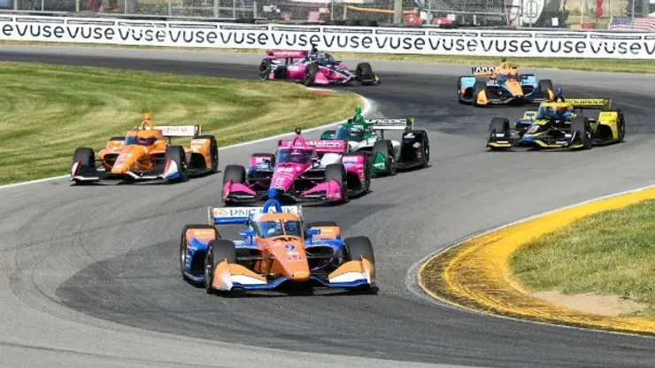 Dixon (à frente) é o maior vencedor de Mid-Ohio. Reprodução/Instagram oficial de Mid-Ohio Sports Car Course
