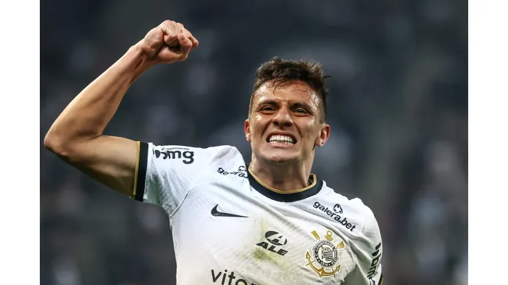 SP - Sao Paulo - 22/06/2022 - COPA DO BRASIL 2022, CORINTHIANS X SANTOS - Gustavo Mantuan jogador do Corinthians comemora seu gol durante partida contra o Santos no estadio Arena Corinthians pelo campeonato Copa do Brasil 2022. Foto: Marcello Zambrana/AGIF
