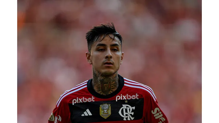 RJ - RIO DE JANEIRO - 21/05/2023 - BRASILEIRO A 2023, FLAMENGO X CORINTHIANS - Erick Pulgar jogador do Flamengo durante partida contra o Corinthians no estadio Maracana pelo campeonato BRASILEIRO A 2023. Foto: Thiago Ribeiro/AGIF
