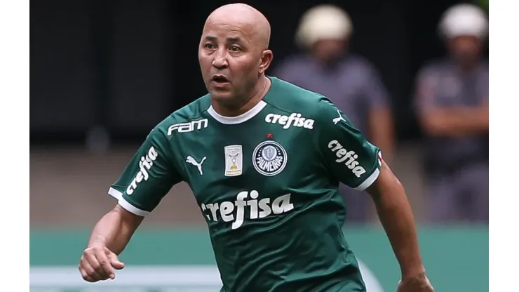 Alex Mineiro foi o artilheiro do Palmeiras em 2008 com total de 37 gols
