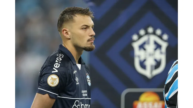 RS - PORTO ALEGRE - 21/05/2023 - BRASILEIRO A 2023, GREMIO X INTERNACIONAL - Gabriel Grando goleiro do Gremio durante partida contra o Internacional no estadio Arena do Gremio pelo campeonato BRASILEIRO A 2023. Foto: Pedro H. Tesch/AGIF
