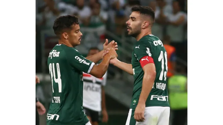 Rueda esquece Zalazar e quer meia campeão brasileiro pelo Palmeiras no Santos