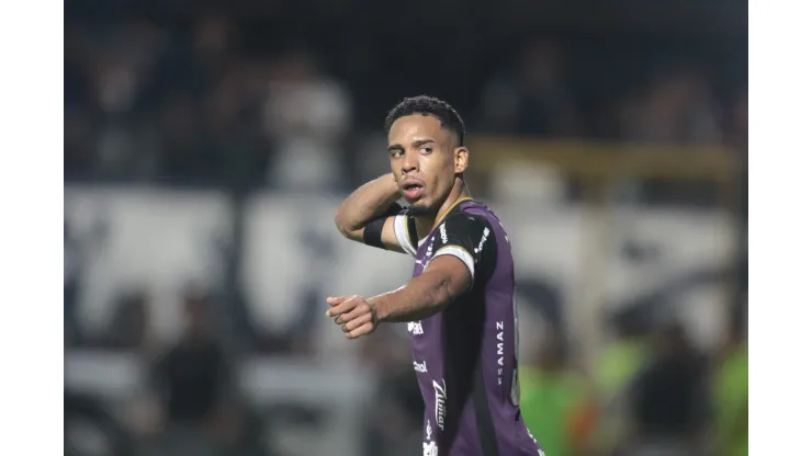 Foto: Fernando Torres/AGIF- Pedro Vitor está confiante para a vitória no clássico
