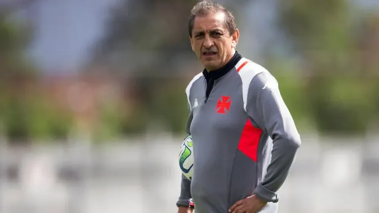 Foto: Daniel Ramalho/Vasco/Divulgação - Ramón Díaz: novo técnico do Vasco
