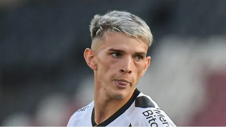 RJ - RIO DE JANEIRO - 08/07/2023 - BRASILEIRO A 2023, VASCO X CRUZEIRO - Luca Orellano jogador do Vasco durante partida contra o Cruzeiro no estadio Sao Januario pelo campeonato Brasileiro A 2023. Foto: Thiago Ribeiro/AGIF
