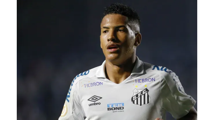 Foto: Ricardo Moreira/Getty Images - Ângelo é uma das maiores vendas do Santos
