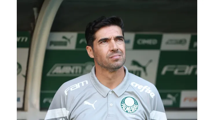 Marcello Zambrana/AGIF. Vasco se interessa por meio-campista esquecido por Abel Ferreira
