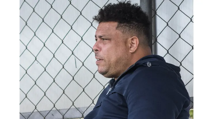 Foto: Gustavo Aleixo/Cruzeiro - Ronaldo 'lavou as mãos' e aceita negociação de Wallisson, desde com os valores desejados pela SAF
