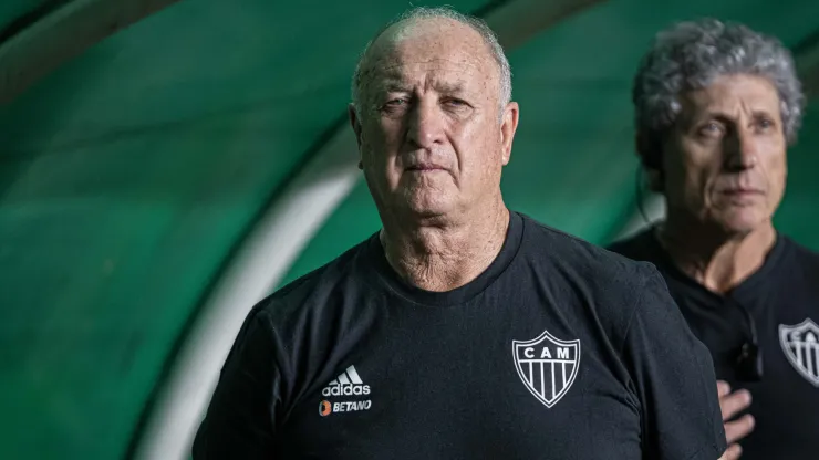 Foto: Heber Gomes/AGIF - Felipão: técnico desabafou em entrevista coletiva
