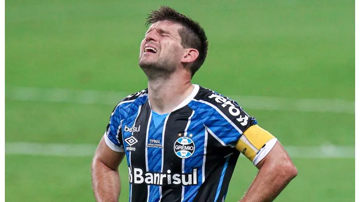 Kannemann deve sair do Grêmio após sete anos de muito sucesso pelo clube gaúcho
