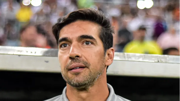 RJ - RIO DE JANEIRO - 05/08/2023 - BRASILEIRO A 2023, FLUMINENSE X PALMEIRAS - Abel Ferreira tecnico do Palmeiras durante partida contra o Fluminense no estadio Maracana pelo campeonato Brasileiro A 2023. Foto: Thiago Ribeiro/AGIF
