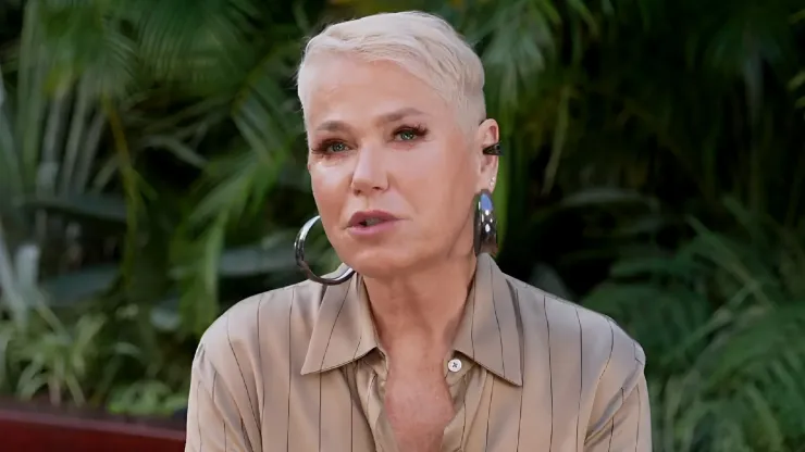 Xuxa durante entrevista ao Encontro - Foto: Reprodução/Globo
