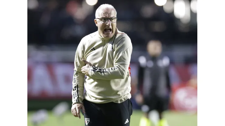 Decisão de Dorival: São Paulo libera 2 jogadores para pegar ritmo<br />
- Foto: Alexandre Schneider/Getty Images)
