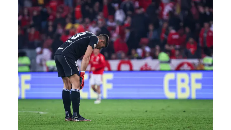 Situação de Rochet AZEDA no rival e gremistas vão de deboche - Foto: Maxi Franzoi/AGIF
