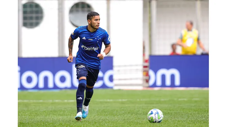 MG - BELO HORIZONTE - 23/07/2023 - BRASILEIRO A 2023, CRUZEIRO X GOIAS - Willian jogador do Cruzeiro durante partida contra o Goias no estadio Independencia pelo campeonato Brasileiro A 2023. Foto: Gilson Lobo/AGIF
