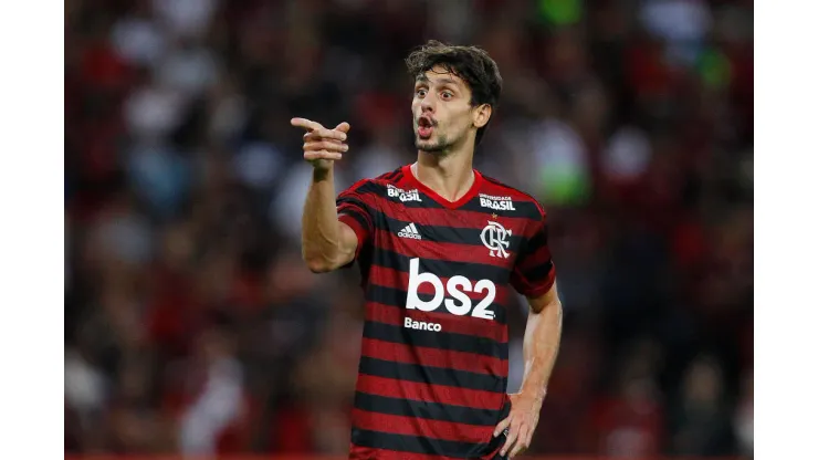 RIO DE JANEIRO, BRAZIL - JUNE 09: Rodrigo Caio of Flamengo reacts during a match between Fluminense and Flamengo as part of the Brasileirao Series A championship at Maracana Stadium on June 9, 2019 in Rio de Janeiro, Brazil. (Photo by Wagner Meier/Getty Images)
