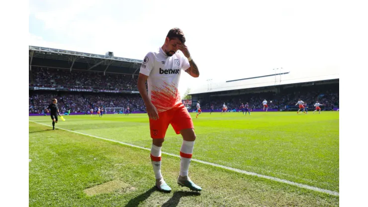 LONDON, ENGLAND - APRIL 29: Lucas Paqueta of West Ham reacts as he is substituted during the Premier League match between Crystal Palace and West Ham United at Selhurst Park on April 29, 2023 in London, United Kingdom. (Photo by Marc Atkins/Getty Images)
