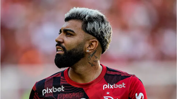 RJ - RIO DE JANEIRO - 22/07/2023 - BRASILEIRO A 2023, FLAMENGO X AMERICA - Gabigol jogador do Flamengo durante aquecimento antes da partida contra o America no estadio Maracana pelo campeonato Brasileiro A 2023. Foto: Thiago Ribeiro/AGIF
