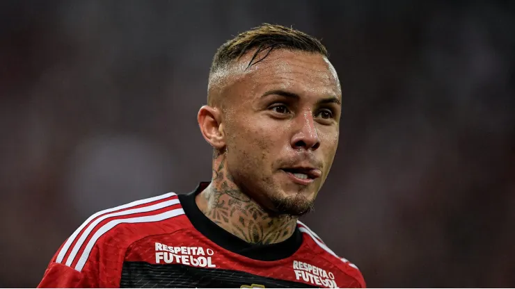 RJ - RIO DE JANEIRO - 11/06/2023 - BRASILEIRO A 2023, FLAMENGO X GREMIO - Everton Cebolinha jogador do Flamengo comemora seu gol durante partida contra o Gremio no estadio Maracana pelo campeonato BRASILEIRO A 2023. Foto: Thiago Ribeiro/AGIF
