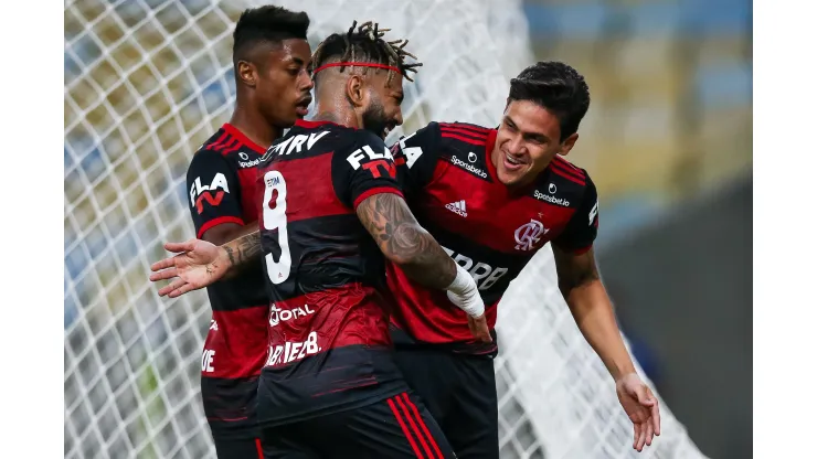 INFLUÊNCIA DE DORIVAL? Craque do Flamengo avisa São Paulo sobre jogar no Tricolor em 2024 - Foto: Buda Mendes/Getty Images
