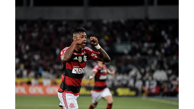 Foto: Thiago Ribeiro/AGIF- Lateral do Botafogo reclamou de comemoração de Bruno Henrique
