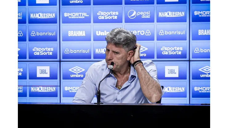 Maxi Franzoi/AGIF - Torcida não gostou da decisão do técnico
