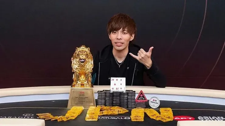 Soichiro Tamaki foi campeão de poker na Coréia do Sul (Foto: Reprodução Instagram @asianpokertour)
