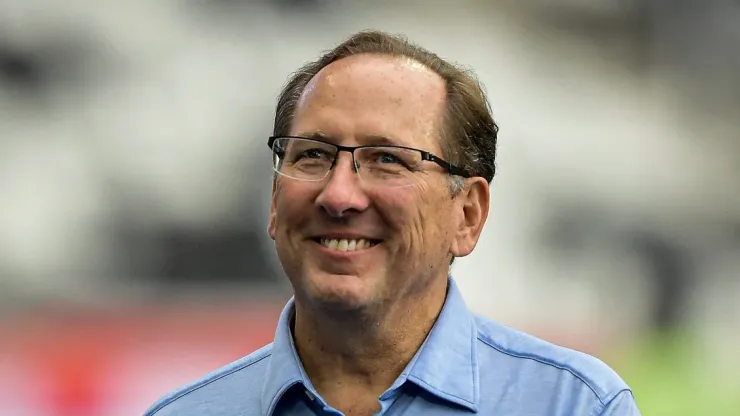 RJ - RIO DE JANEIRO - 27/08/2023 - BRASILEIRO A 2023, BOTAFOGO X BAHIA - John Textor executivo da SAF do Botafogo antes da partida contra o Bahia no estadio Engenhao pelo campeonato Brasileiro A 2023.  Foto: Jorge Rodrigues/AGIF
