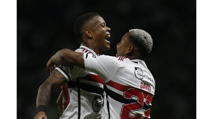 CAIO, DAVID E +1: São Paulo terá TRIO retornando de contusão para final - Foto: Miguel Schincariol/Getty Images
