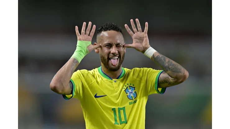 Pedro Vilela/Getty Images. Parça de Neymar fala sobre futuro do jogador no Brasil
