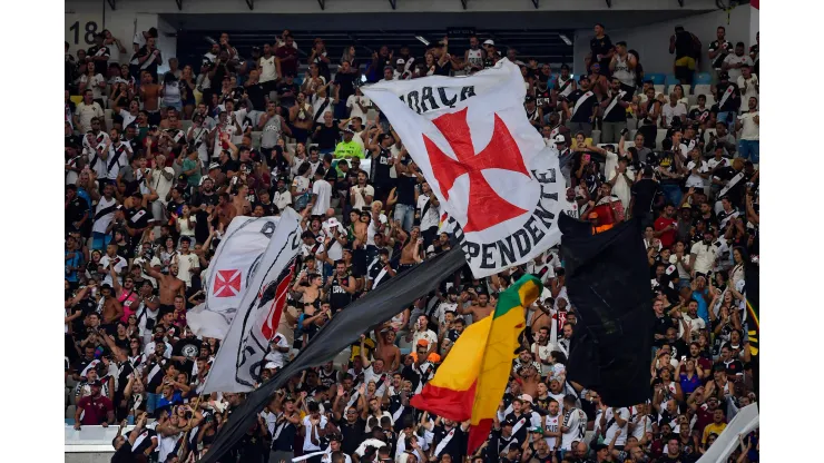 Thiago Ribeiro/AGIF. Vasco se reúne com torcidas organizadas para selar acordo
