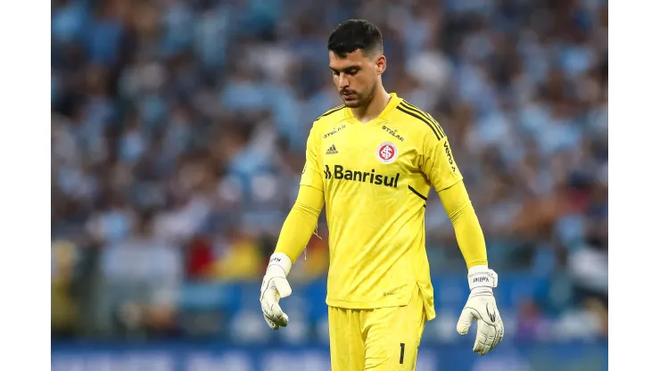 Pedro H. Tesch/AGIF - Torcida xingou o goleiro após falhas na vitória
