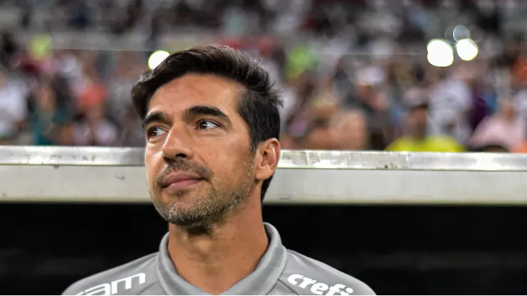 RJ - RIO DE JANEIRO - 05/08/2023 - BRASILEIRO A 2023, FLUMINENSE X PALMEIRAS - Abel Ferreira tecnico do Palmeiras durante partida contra o Fluminense no estadio Maracana pelo campeonato Brasileiro A 2023. Foto: Thiago Ribeiro/AGIF
