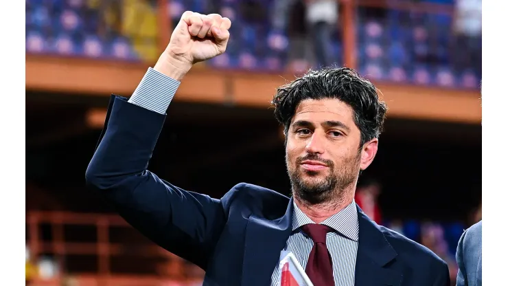 GENOA, ITALY - SEPTEMBER 25: Josh Wander (L) and Juan Arciniegas co-owners of Genoa greet the crowd before the Serie A match between Genoa CFC and Hellas Verona FC at Stadio Luigi Ferraris on September 25, 2021 in Genoa, Italy. (Photo by Getty Images)
