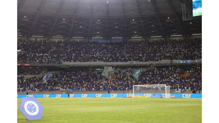 MG - BELO HORIZONTE - 06/08/2023 - BRASILEIRO A 2023, CRUZEIRO X BOTAFOGO - Torcida do Cruzeiro durante partida contra Botafogo no estadio Mineirao pelo campeonato Brasileiro A 2023. Foto: Gilson Lobo/AGIF
