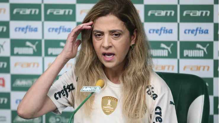 SP - Sao Paulo - 16/12/2021 - PALMEIRAS, COLETIVA PRESIDENTE - A Presidente do Palmeiras Leila Pereira durante coletiva de imprensa realizada no CT Barra Funda. Foto: Ettore Chiereguini/AGIF
