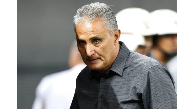 SAO PAULO, BRAZIL - OCTOBER 15: Tite, head coach of Corinthians, looks on during the match between Corinthians and Goias for the Brazilian Series A 2015 at Arena Corinthians stadium on October 15, 2015 in Sao Paulo, Brazil. (Photo by Alexandre Schneider/Getty Images)
