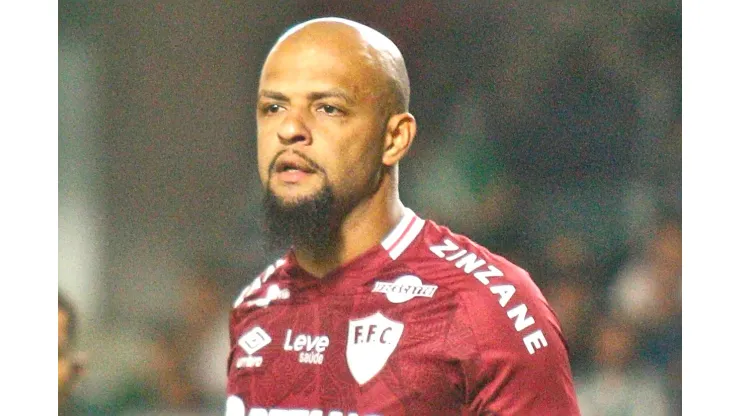 PR - CURITIBA - 24/07/2023 - BRASILEIRO A 2023, CORITIBA X FLUMINENSE - Felipe Melo jogador do Fluminense durante partida contra o Coritiba no estadio Couto Pereira pelo campeonato Brasileiro A 2023. Foto: Gabriel Machado/AGIF
