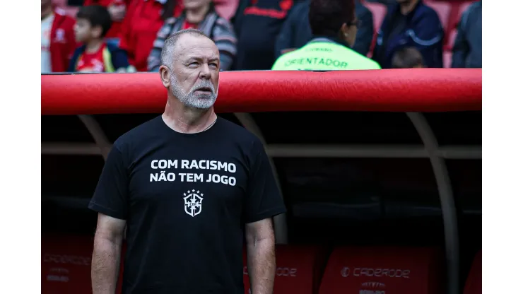 RS - PORTO ALEGRE - 28/05/2023 - BRASILEIRO A 2023, INTERNACIONAL X BAHIA - Mano Menezes tecnico do Internacional durante partida contra o Bahia no estadio Beira-Rio pelo campeonato BRASILEIRO A 2023. Foto: Maxi Franzoi/AGIF
