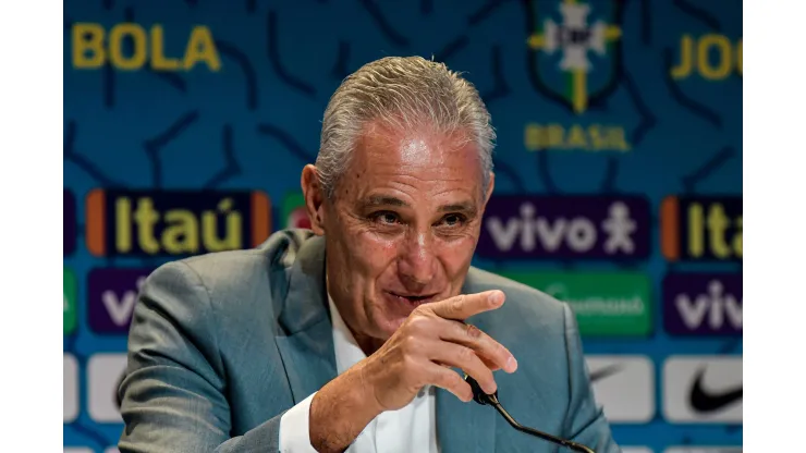 RJ - Rio de Janeiro - 07/11/2022 - CONVOCACAO SELECAO BRASILEIRA - Tite tecnico da Selecao Brasileira anuncia a lista com os 26 nomes convocados para disputar a Copa do Mundo de 2022 no Catar, nesta segunda feira (07), no auditorio da sede da CBF, na zona oeste do Rio de Janeiro. Foto: Thiago Ribeiro/AGIF
