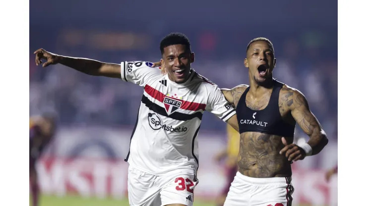 O jogador deverá receber alta hospitalar já nos próximos dias e, então, iniciará o processo de recuperação no REFFIS Plus do São Paulo<br />
 - Foto: Alexandre Schneider/Getty Images
