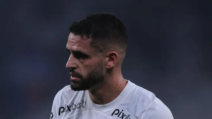 SP - SAO PAULO - 26/09/2023 - COPA SUL-AMERICANA 2023, CORINTHIANS X FORTALEZA - Renato Augusto jogador do Corinthians durante partida contra o Fortaleza no estadio Arena Corinthians pelo campeonato Copa Sul-Americana 2023. Foto: Ettore Chiereguini/AGIF
