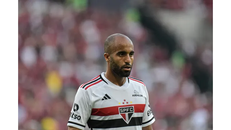 Foto: Thiago Ribeiro/AGIF - Lucas tem contrato com o São Paulo até o fim do ano
