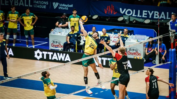 Brasil e Alemanha durante o último encontro pela Liga das Nações. Foto: FIVB
