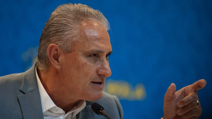 Foto: Allan Carvalho/AGIF - Tite deve assumir o Flamengo neste mês de outubro
