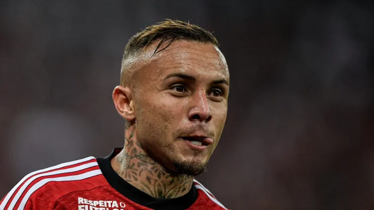 RJ - RIO DE JANEIRO - 11/06/2023 - BRASILEIRO A 2023, FLAMENGO X GREMIO - Everton Cebolinha jogador do Flamengo comemora seu gol durante partida contra o Gremio no estadio Maracana pelo campeonato BRASILEIRO A 2023. Foto: Thiago Ribeiro/AGIF
