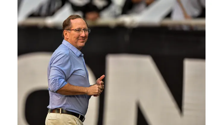 RJ - RIO DE JANEIRO - 27/08/2023 - BRASILEIRO A 2023, BOTAFOGO X BAHIA - John Textor executivo da SAF do Botafogo antes da partida contra o Bahia no estadio Engenhao pelo campeonato Brasileiro A 2023.  Foto: Jorge Rodrigues/AGIF
