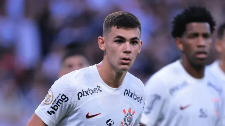 SP - SAO PAULO - 03/09/2023 - BRASILEIRO A 2023, CORINTHIANS X PALMEIRAS - Gabriel Moscardo jogador do Corinthians durante partida contra o Palmeiras no estadio Arena Corinthians pelo campeonato Brasileiro A 2023. Foto: Ettore Chiereguini/AGIF
