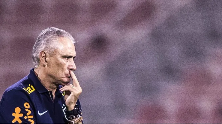 Catar - 20/11/2022 - COPA DO MUNDO 2022, TREINO SELECAO BRASILEIRA - Tite tecnico do Selecao Brasileira durante treino no estadio Grand Hamad. Foto: Pedro Martins/AGIF
